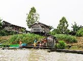 Foto: Women of the Tribe and Search of Freshwater Dolphins in Borneo